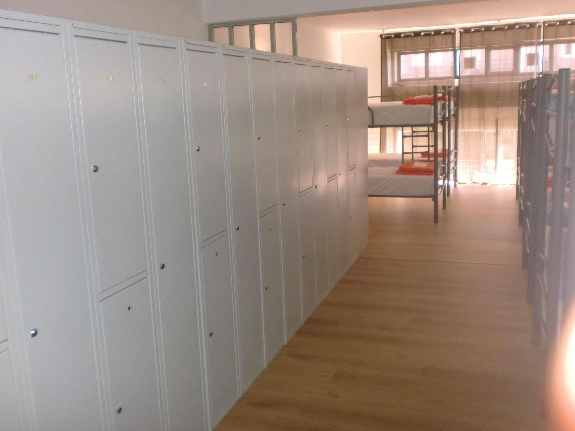 Albergue Monterrey Santiago de Compostela Bagian luar foto